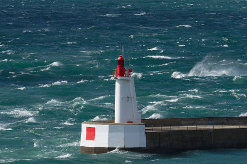 photo de la baie de Saint-Malo sous le vent en portrait