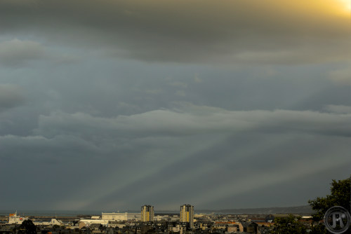 joli rayons de lumière sur cherbourg